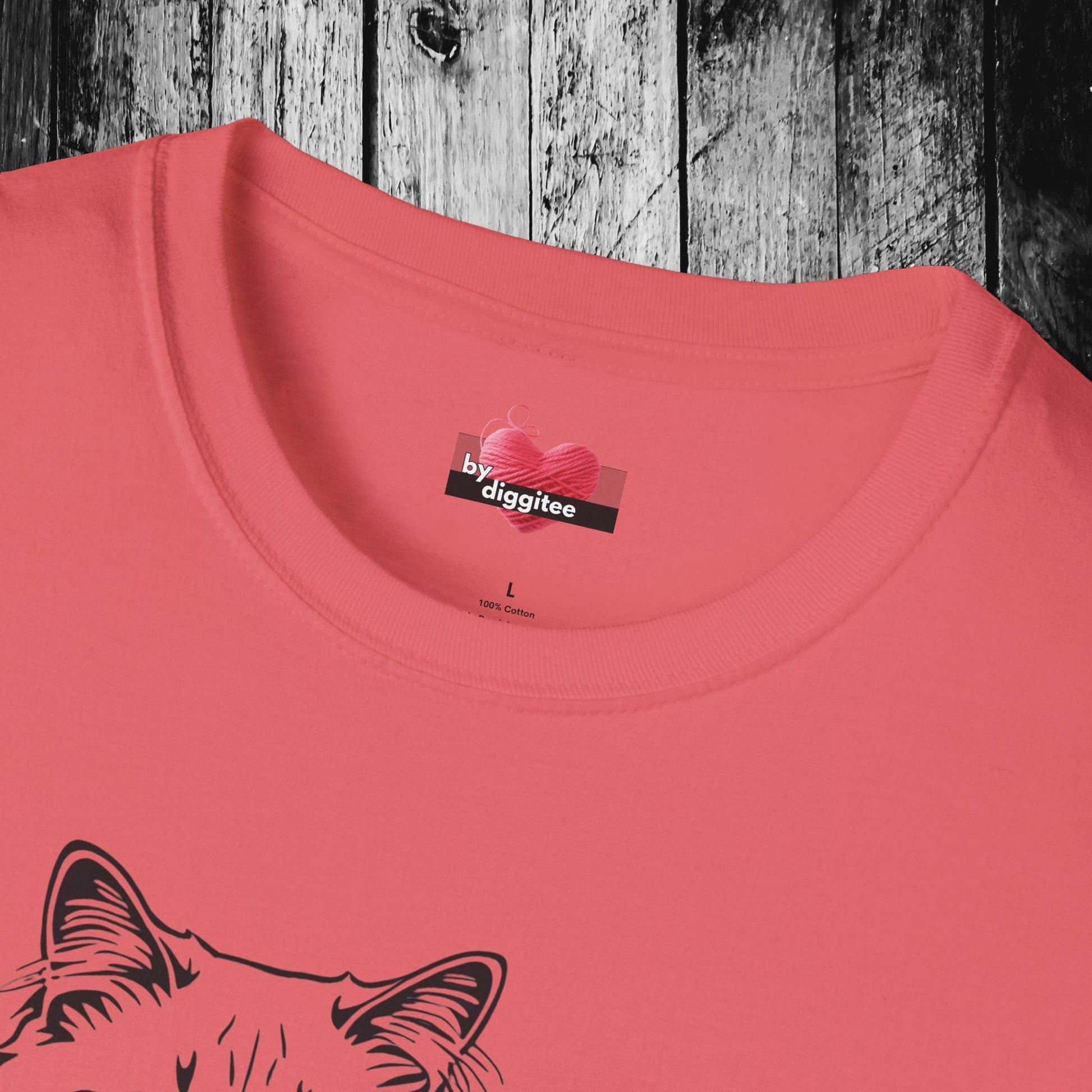 Printify T-Shirt 🐈‍⬛ Pretty CATS 🐈 Purrfect Pose