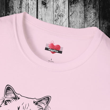 Printify T-Shirt 🐈‍⬛ Pretty CATS 🐈 Purrfect Pose